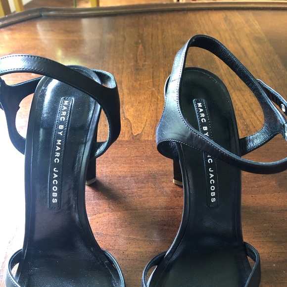 Marc by Marc Jacobs, Womens black heels, size 7 - Picture 3 of 6